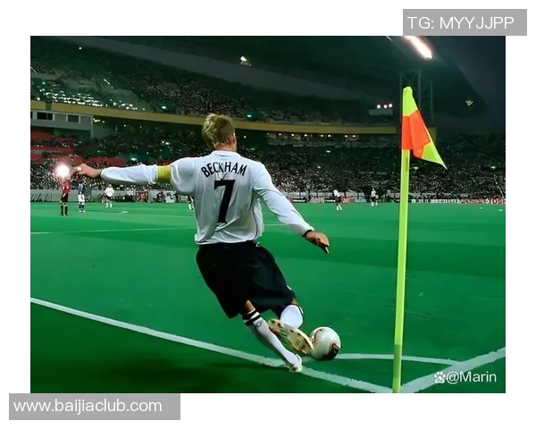 足球明星精彩瞬间角球踢球姿势全景展示与技巧解析